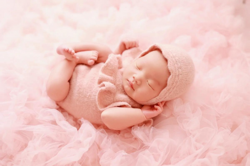 香港宝宝几个月开始喝水 香港宝宝几个月开始喝水